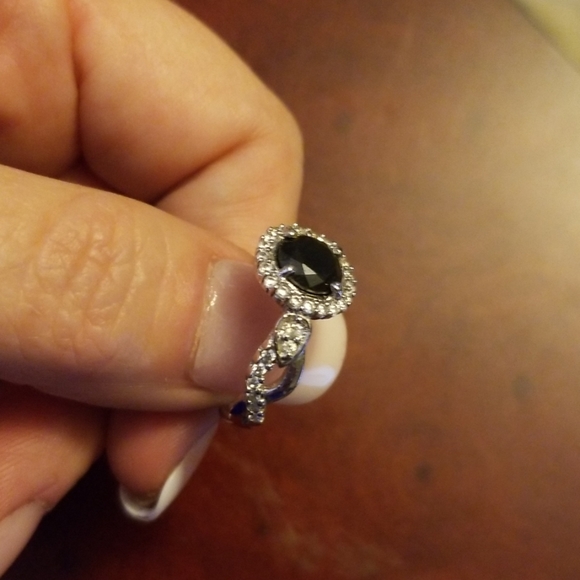 Black and White CZ Halo Sterling Silver Ring - Picture 4 of 5